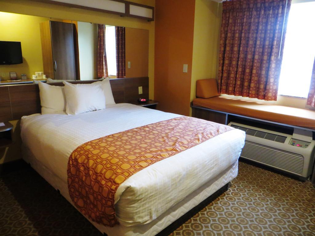 Microtel By Wyndham South Bend Notre Dame University Habitación foto