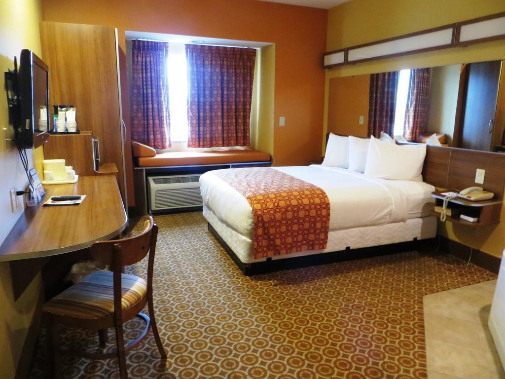 Microtel By Wyndham South Bend Notre Dame University Habitación foto